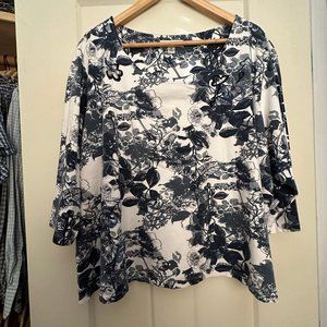 Coldwater Creek Navy/White Floral Top with Sequin and Embroidered Accents 3X